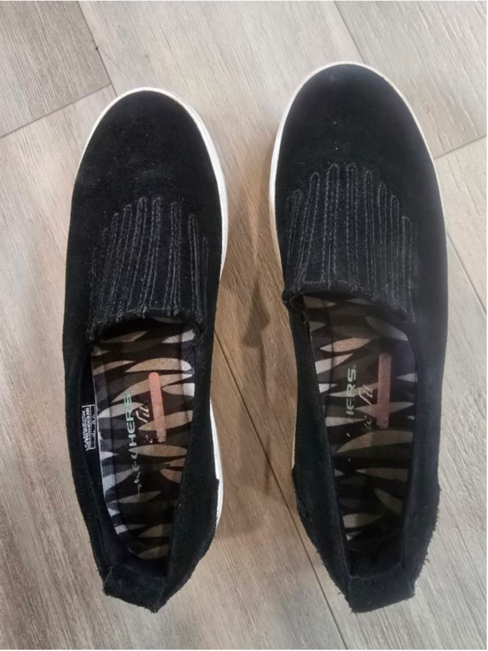 Women's Skechers Black Slip-On Flats & Loafers Size 8